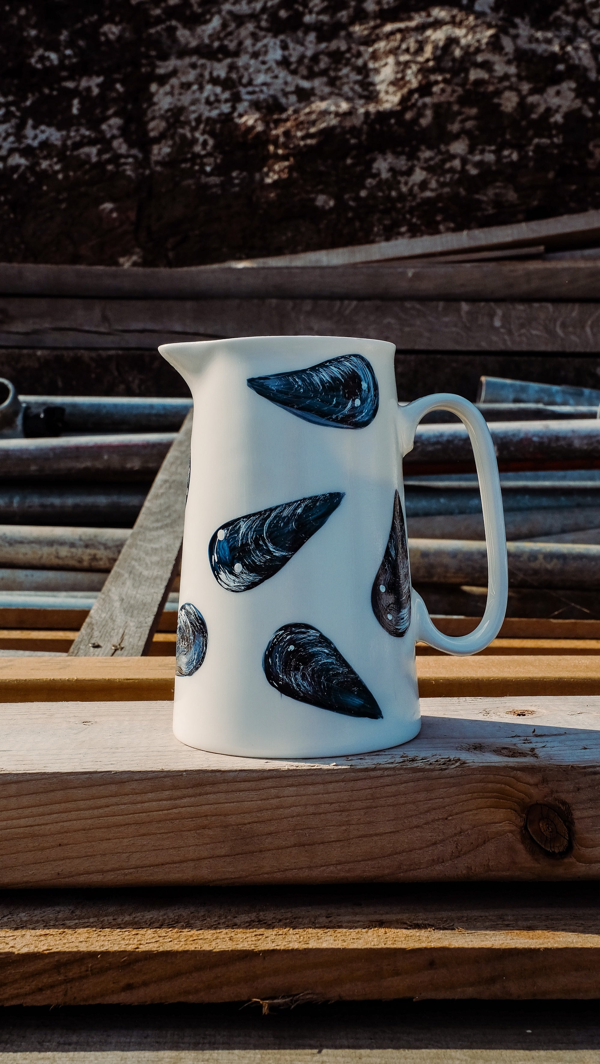 Mussels Medium Jug 2 Pint